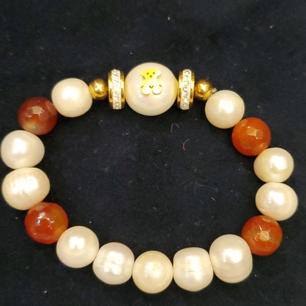 Gorgeous pearl bracelete